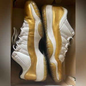 Jordan 11s